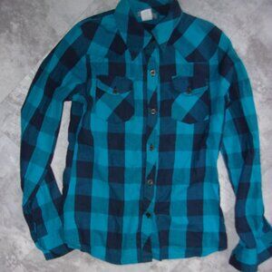 size medium womens blue black plaid button down shirt outdoor wear